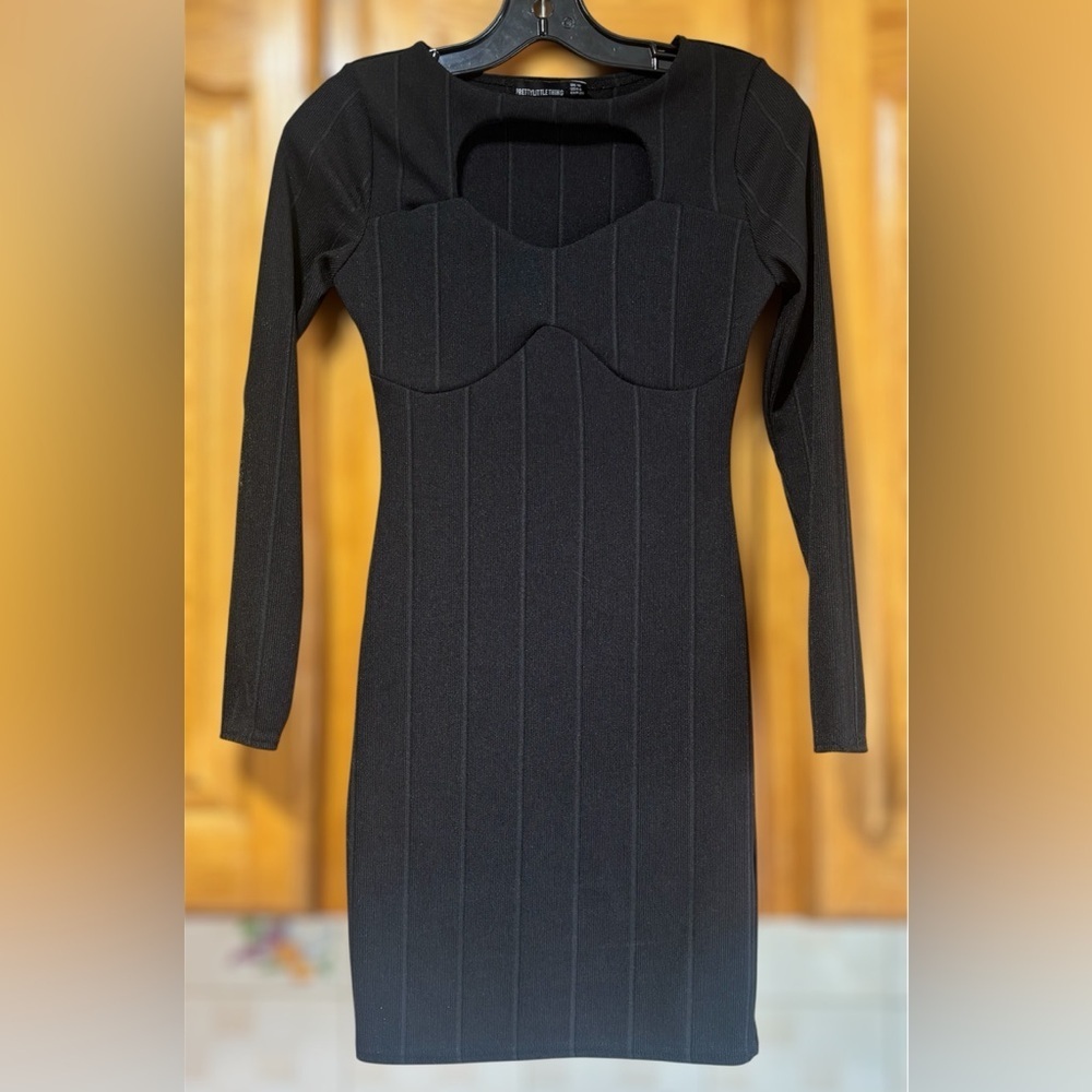 PrettyLittleThing PLT Black Cutout Bodycon Pinstripe Midi Dress Size 6 EUC